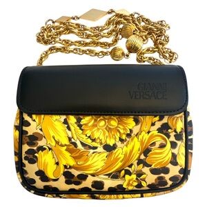 Gianni Versace Sunburst Chain/Belt Bag
Pre loved